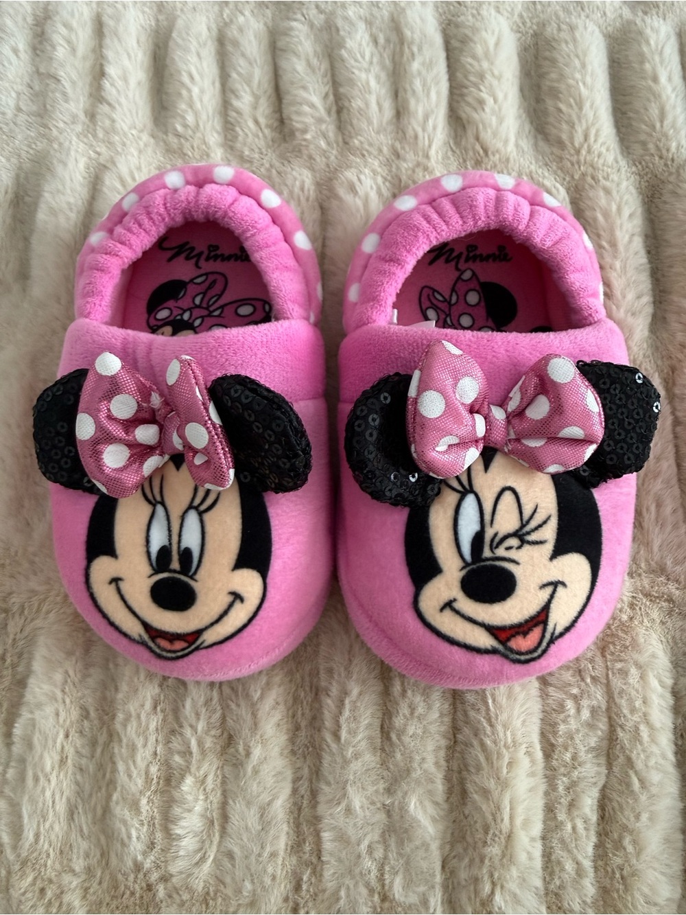 Disney Pink Minnie Mouse Girls Slip-On Slippers